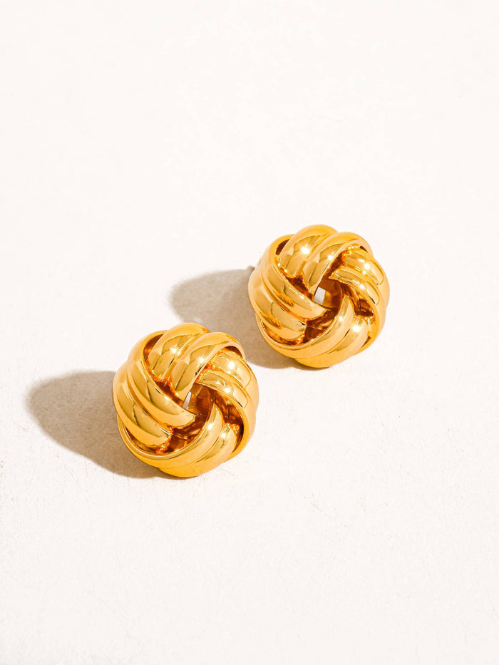 ALIX BASKET WEAVED CLASSIC STUDS