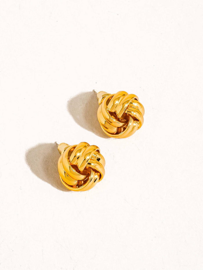 ALIX BASKET WEAVED CLASSIC STUDS