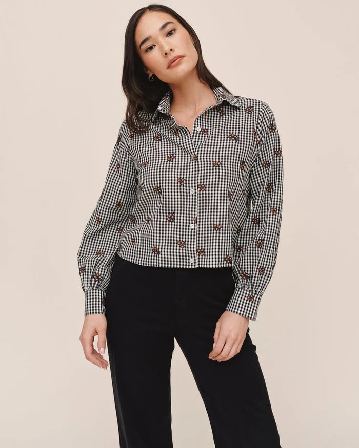 BELLA DAHL LONG SLEEVE CROP BUTTON DOWN SHIRT - MICRO FLORAL GINGHAM