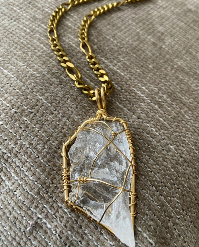 BRONZE+RAW CLEAR QUARTZ FIGARO NECKLACE