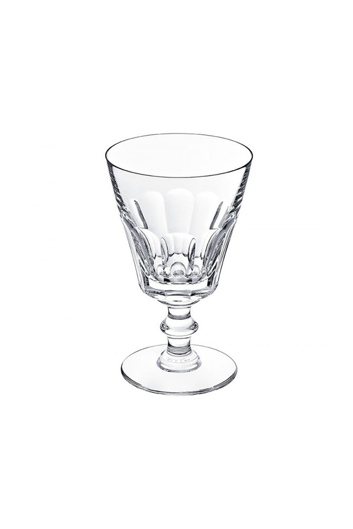 Crystal wine goblet. The Caton glasses from Saint-Louis date back to 1877.
