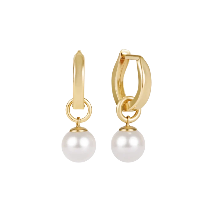 E NEWTON HUGGIE GOLD 0.5" HOOP - CLASSIC PEARL 8MM CHARM