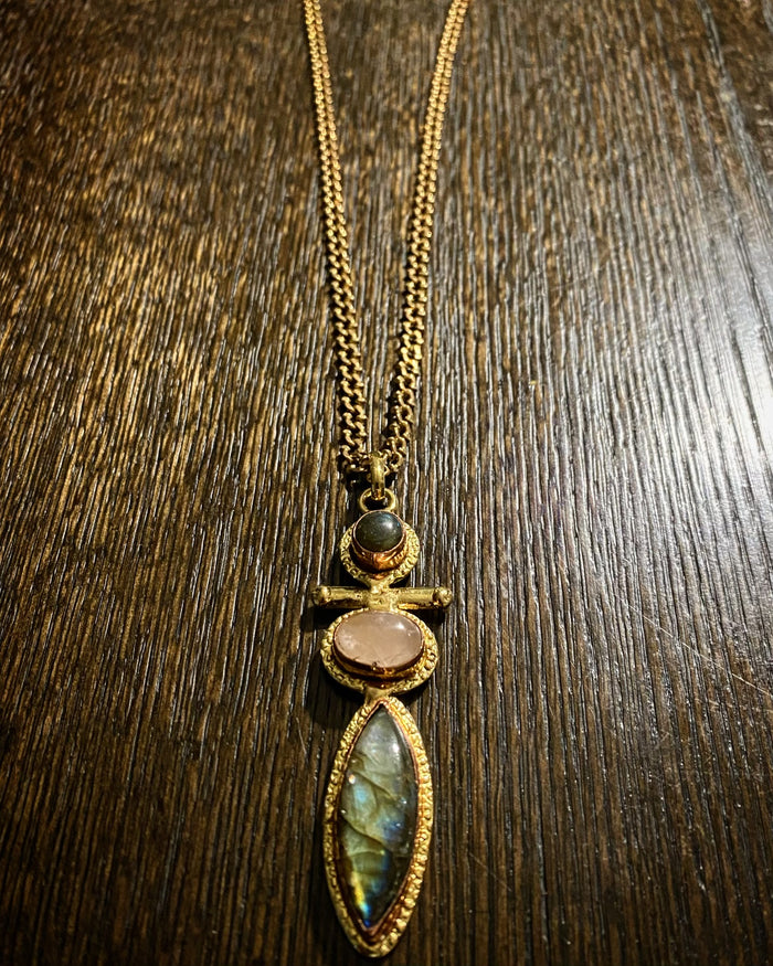 ELEGANT BRASS+LABRADORITE +ROSE QUARTZ NECKLACE