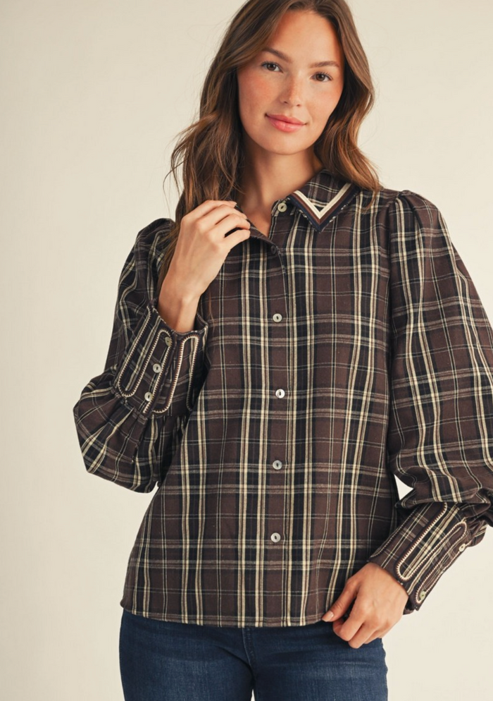 EMBROIDERY ACCENT BUTTON DOWN PLAID TOP