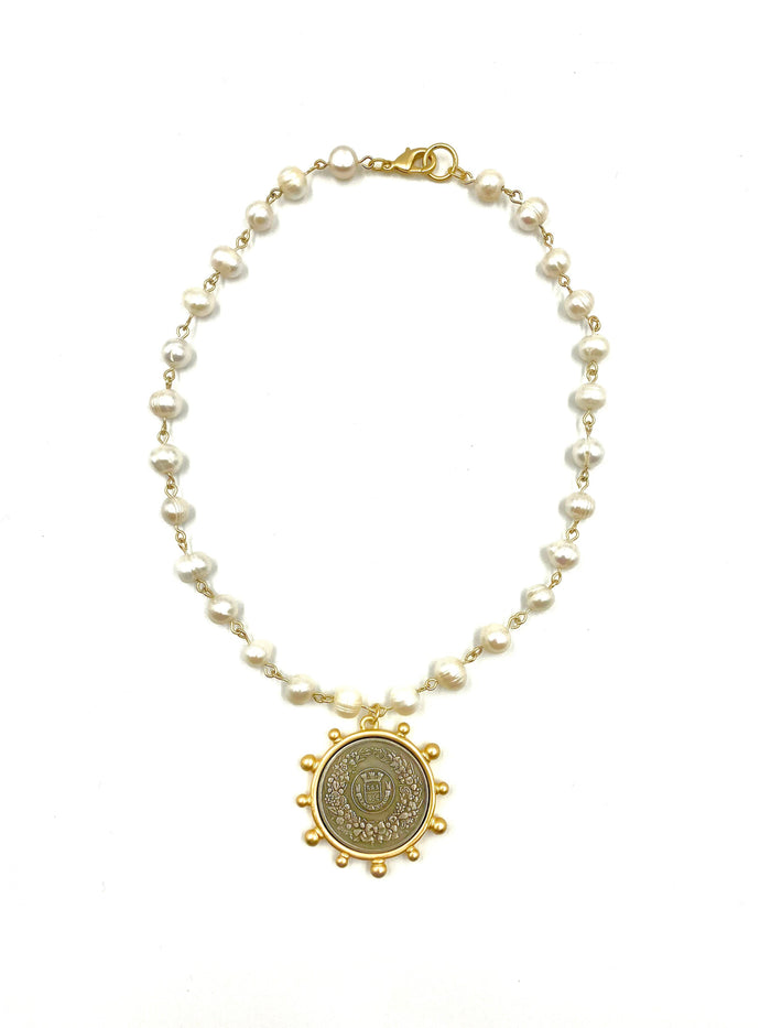FRENCHY NECKLACE - PEARL ROSARY