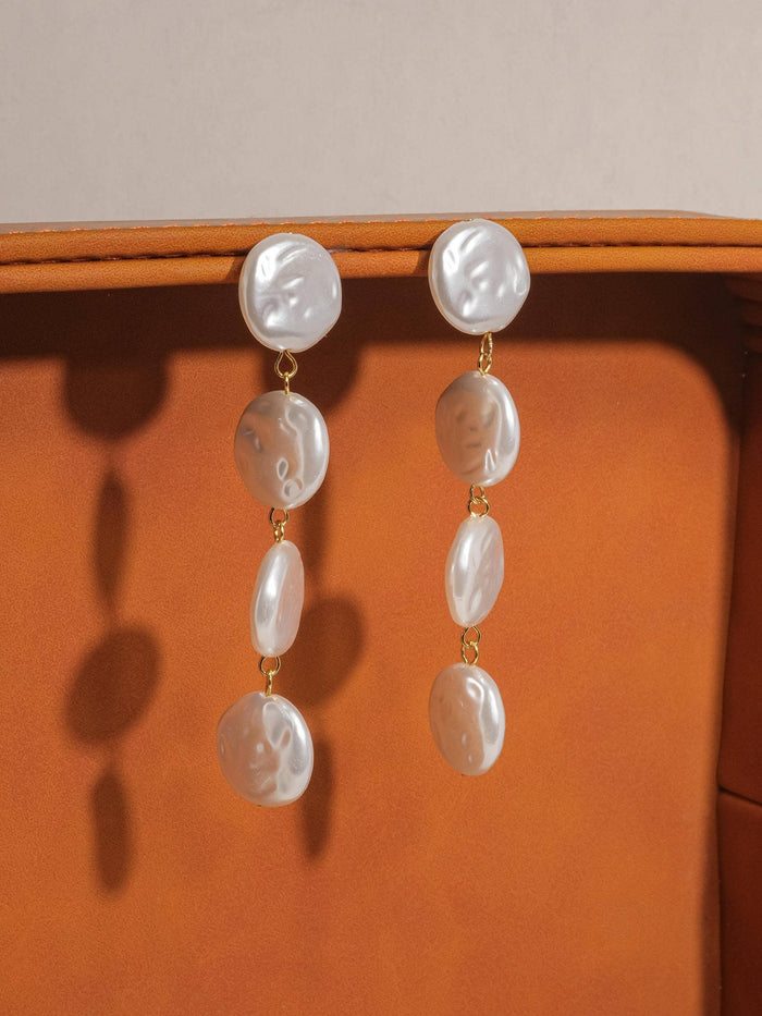 HÉLOÏSE PEARL DROP EARRING