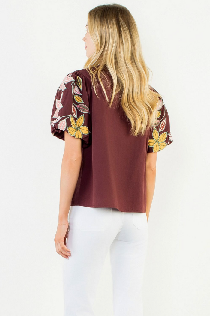 PUFF SLEEVE EMBROIDERY DETAIL